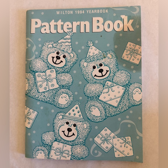 WILTON YEARBOOK Cake Decorating Collection - Picture 14 of 14